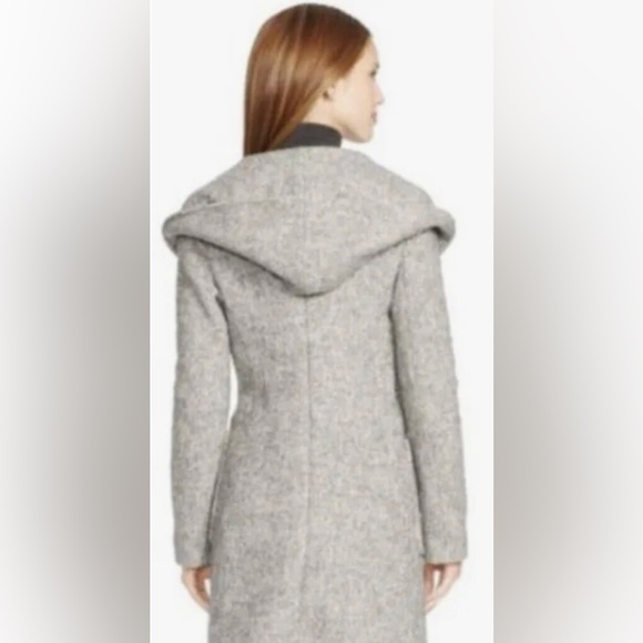 Lauren Ralph Lauren Fawn buckle front wool blend hooded wrap coat. Size 8 - Picture 15 of 16